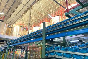 Цифровізація на головному заводі REPSOL з виробництва мастил у Пуертольяно фото